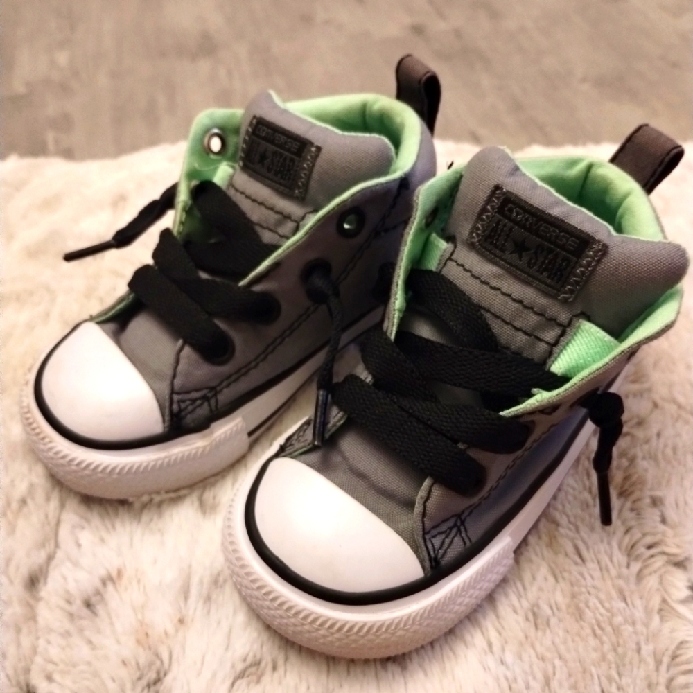 Toddler converse